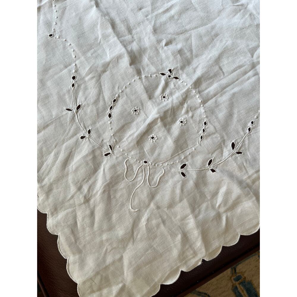 White Laser Cut Cotton Square Table Topper Cloth - Picture 2 of 4